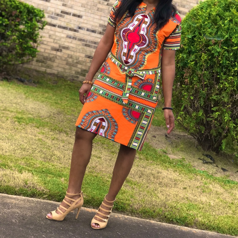 African lady short gown